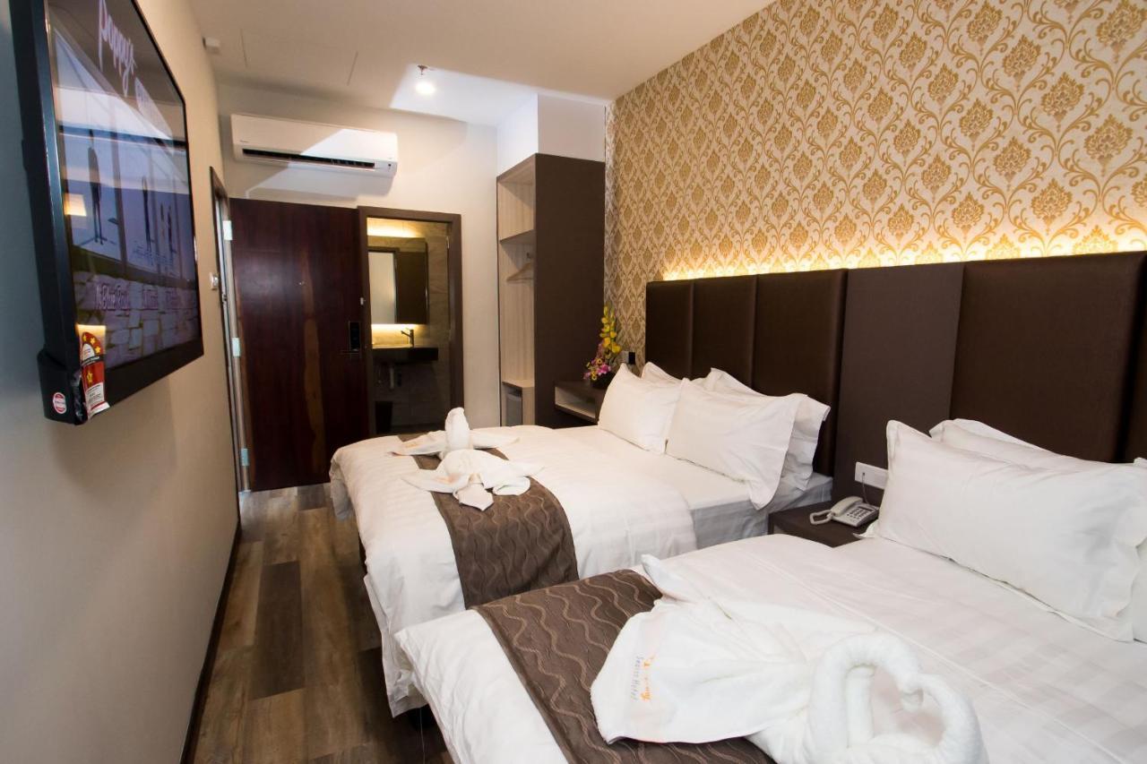 Spring Season Hotel Muar Exteriör bild